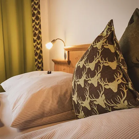 Gaestehaus Einoedberg Apartamento Mittersill