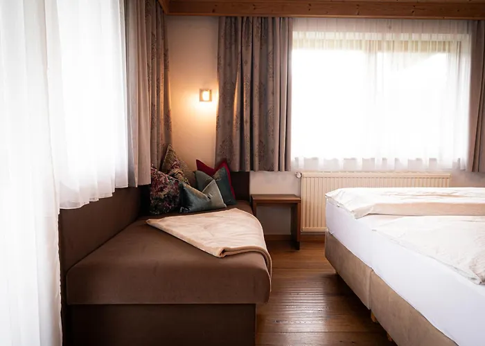 Gaestehaus Einoedberg Apartament Mittersill