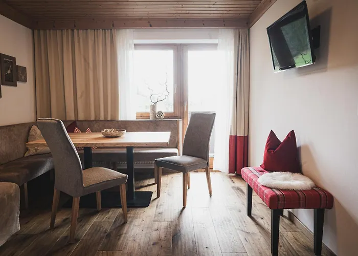 Gaestehaus Einoedberg * 米特西尔